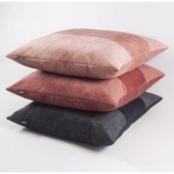 Kantnordic Mila Blush 48x48 - ferskenfarvet velourpude