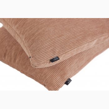 Ferskenfarvede puder